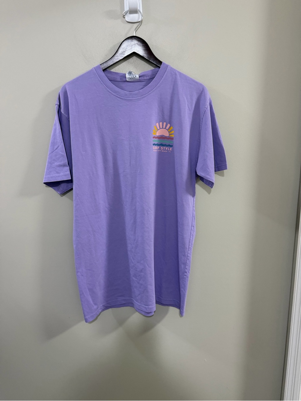 NWT Trading Co. Surf Style Lavender Short Sleeve Panama City, Fl Sunrise Graphic